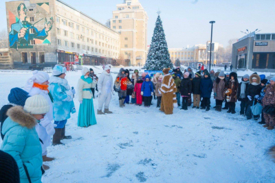Начало Большого новогоднего представления на радио и телевидении!
